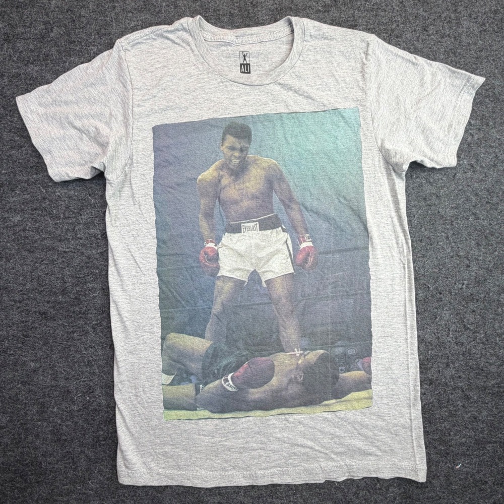 Muhammad Ali T Shirt Mens Medium Gray Boxing Knockout Graphic Tee Liston Photo